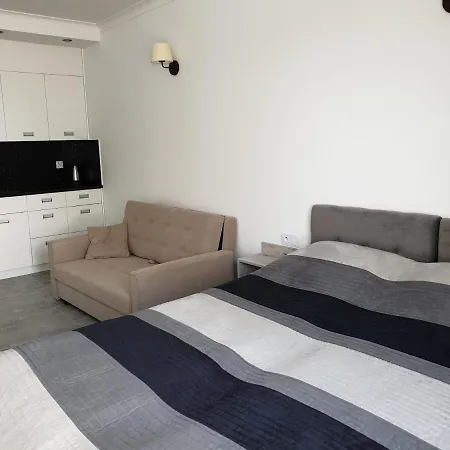 Проживание в семье Zelwagi *